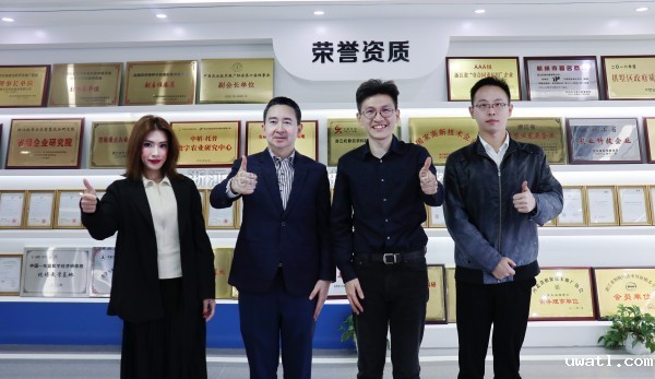 泰国农业部稻米司副司长安南·侬斯（Arnon Noncie）到访点点电脑