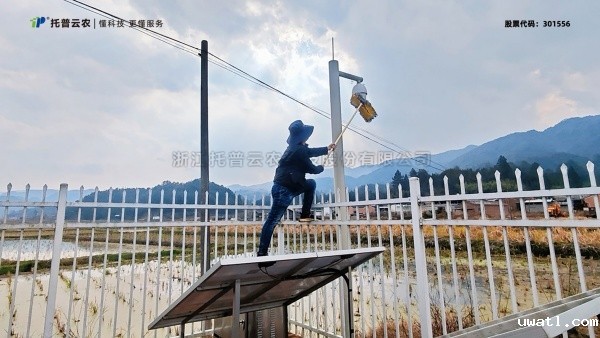 春垄之上，托普人用专业与温度，唤醒每一台“农田卫士”