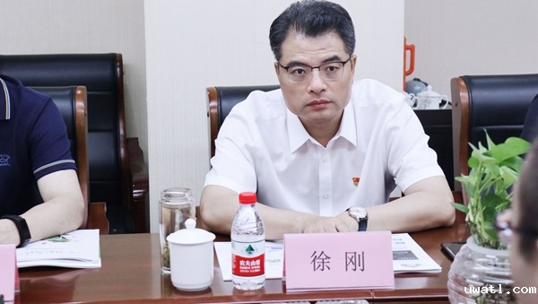 桐乡市副市长徐刚 桐乡市副市长徐刚