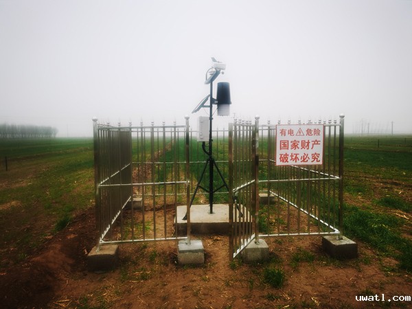 固定式自动土壤墒情监测站