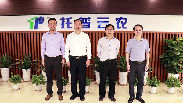 中国农业技术推广协会会长陈生斗、秘书长张互助莅临点点电脑考察参观