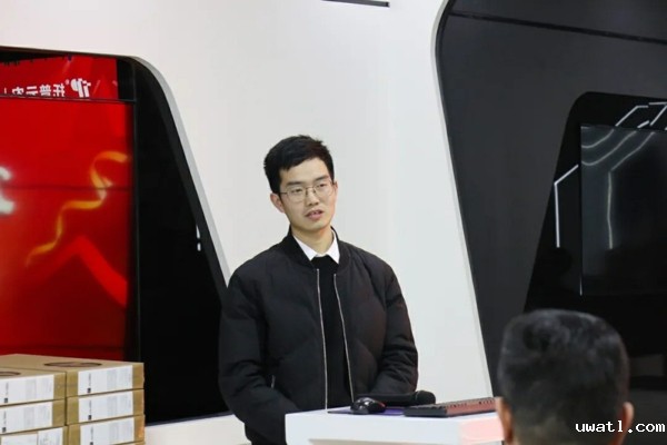 1641375468999061.jpg 【4】硬件研发植保组代表发言。.jpg