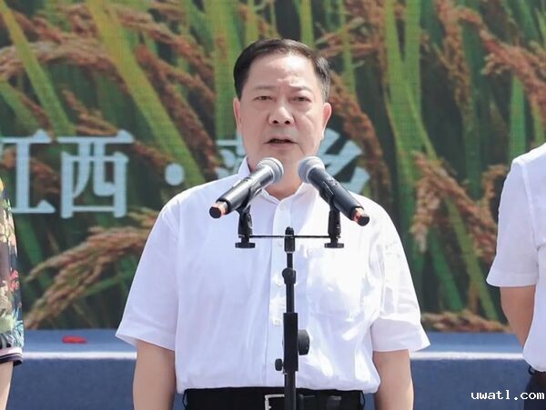 江西省政府党组副书记、副省长殷美根宣布开幕 江西省政府党组副书记、副省长殷美根宣布开幕