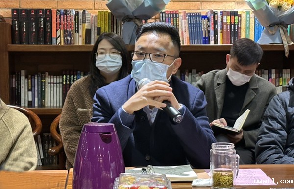 1671670606249877.jpg 陈渝阳董事长与优秀员工面对面交流.jpg